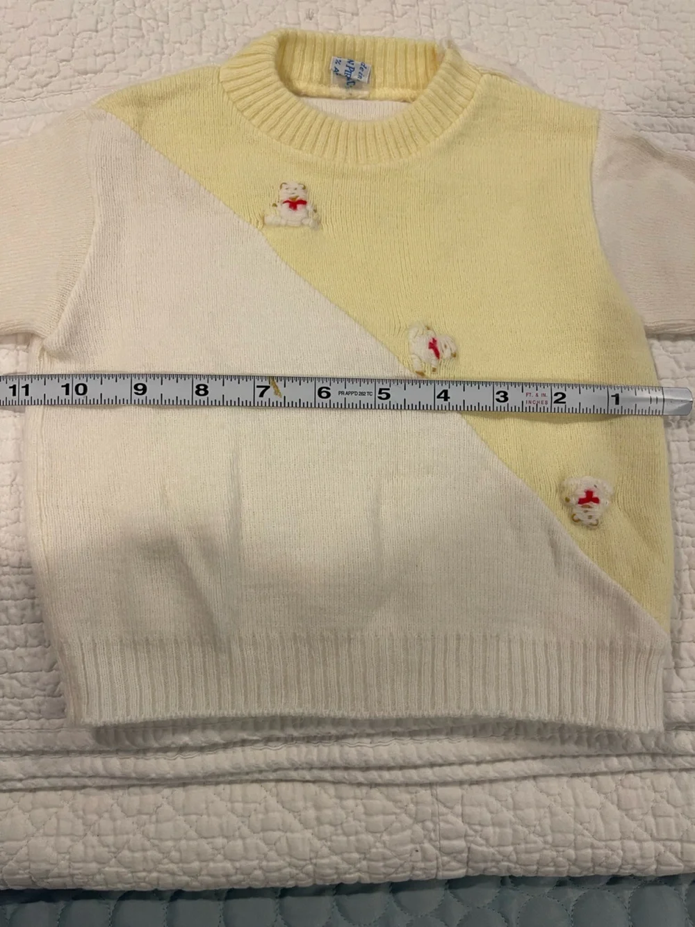 Vintage Carson Pirie Scott & England White Yellow Baby Sweater Bears Embroidery